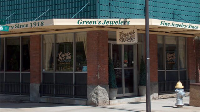 The exterior of Green's Jewelers