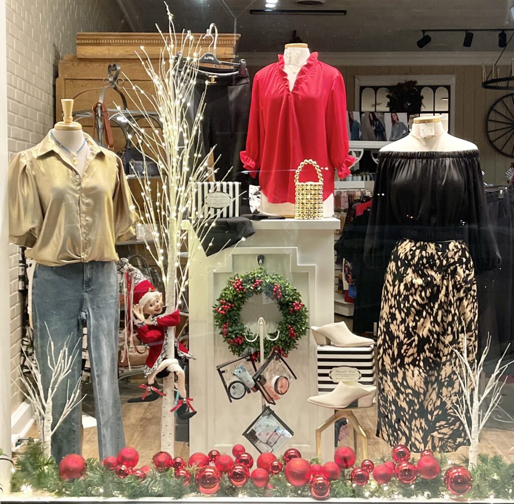 Russell's Ltd boutique holiday window display